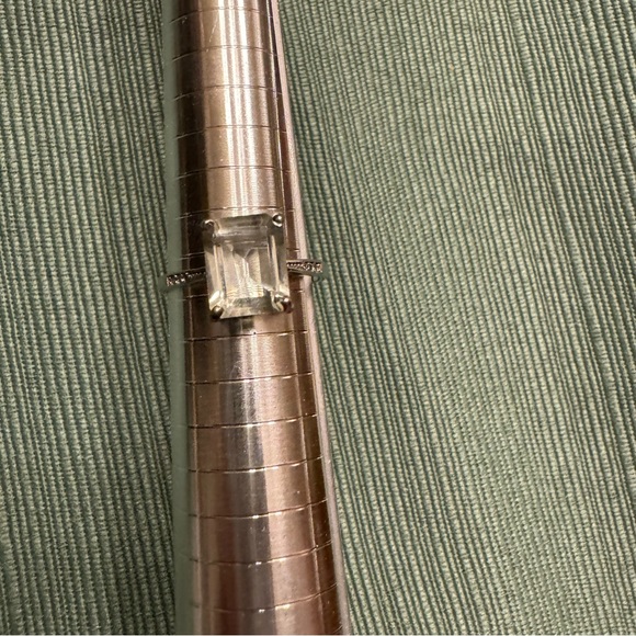 925 Sterling Silver and Aquamarine (?) Emerald Cut Ring with side stones - Picture 1 of 9